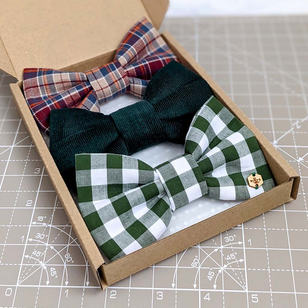 Wren & Rye Forest & White Gingham Dog Bow Tie