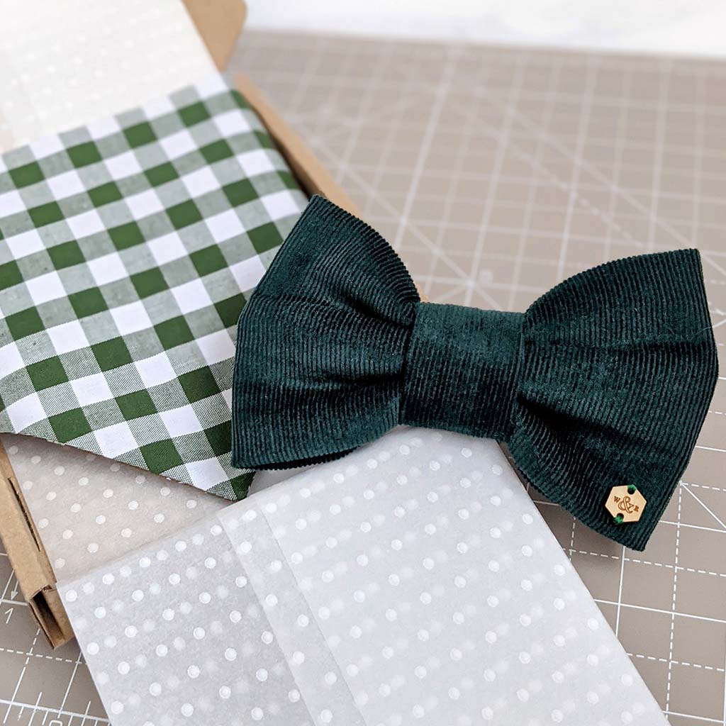 Wren & Rye Forest Green Corduroy Dog Bow Tie