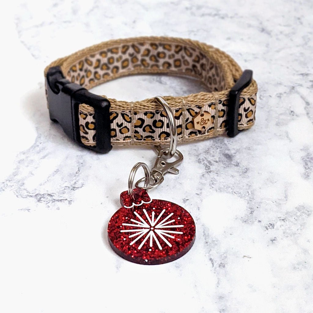 Wren & Rye Red Retro Pawble BowDangle